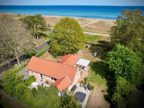 Holiday Home Marjukka - 10m from the sea by Interhome, Bogø By